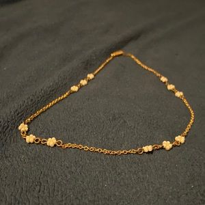 Flower necklace from 1928 brand